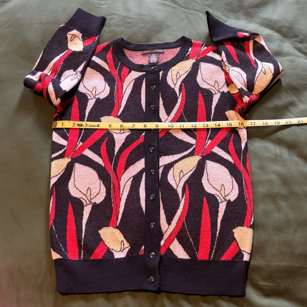 EUC - Pretty Chelsea & Theodore Calla Lilly Cardigan Sweater (Navy & Red) - Picture 4 of 11